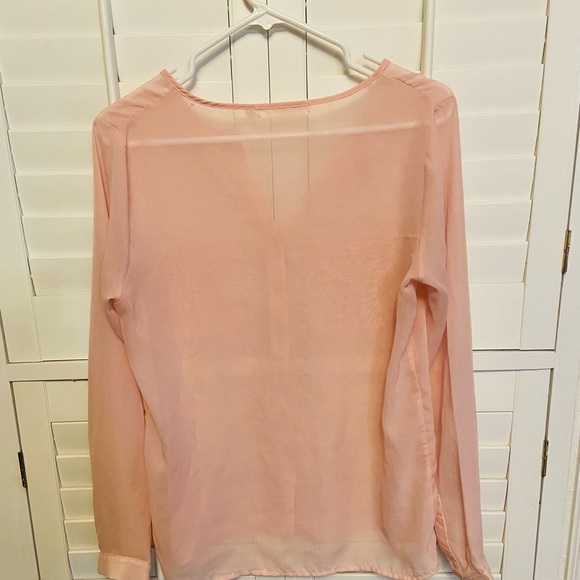 Liberty Love Women's Pink Sheer Blouse. Size M EUC - Picture 6 of 6